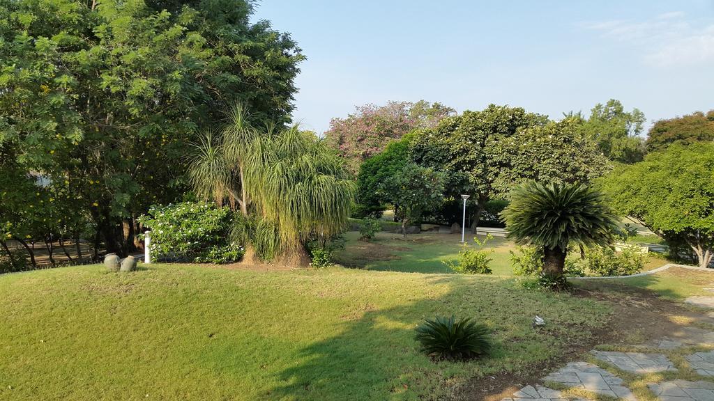 The Meadows Resort And Spa Aurangabad  Zewnętrze zdjęcie