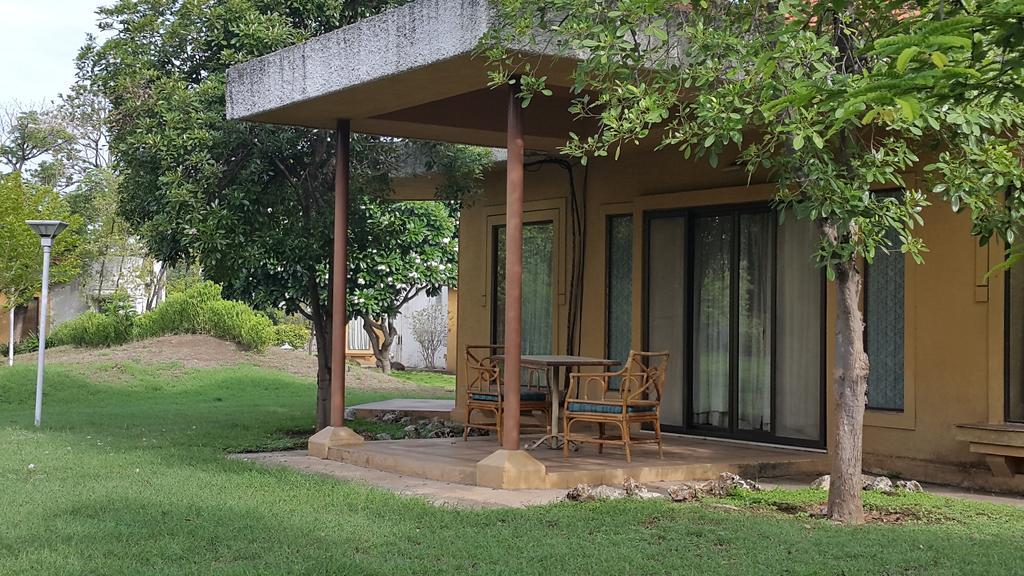 The Meadows Resort And Spa Aurangabad  Zewnętrze zdjęcie